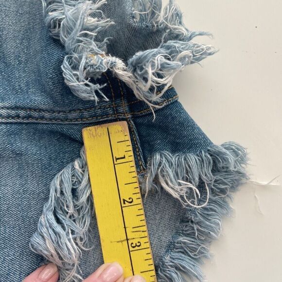 Zara Zip Fly High Rise Distressed Raw Frayed Hem Denim Jean Shorts Blue Size 8 - Picture 8 of 8